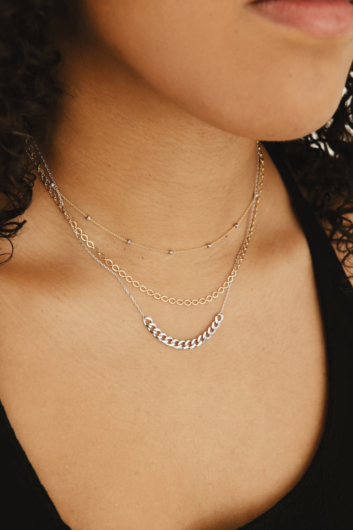 Mia Chain - FJC